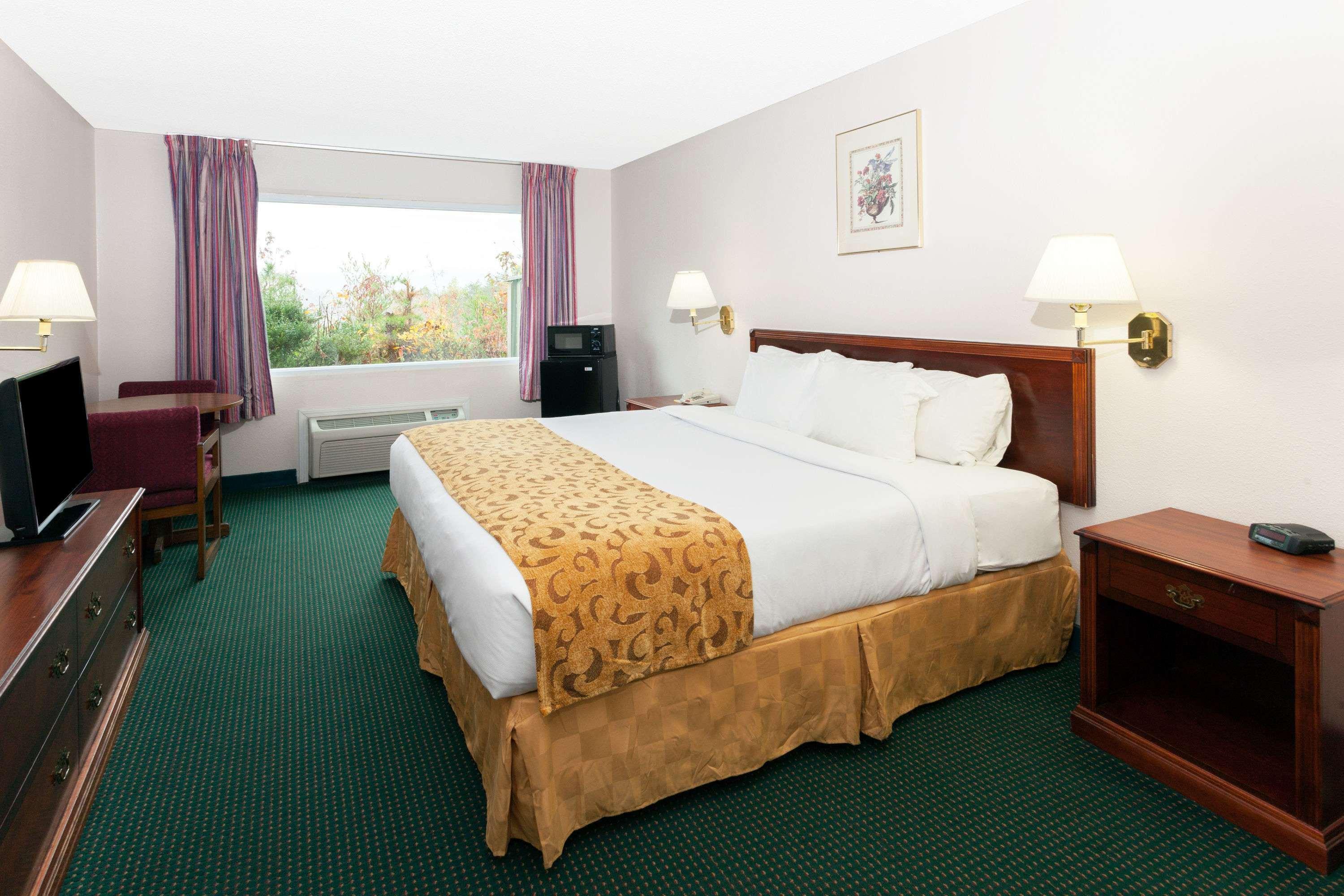 Days Inn By Wyndham Dahlonega University Area Exterior foto